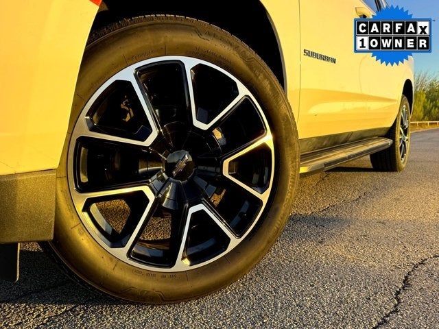 2024 Chevrolet Suburban RST