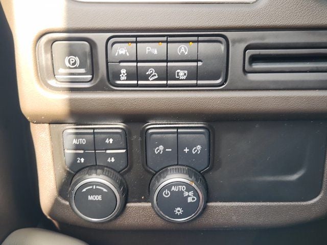 2023 Chevrolet Tahoe Z71 LUXURY PACKAGE