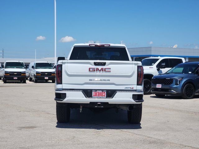 2025 GMC Sierra 2500HD AT4