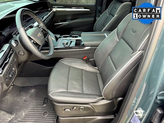 2025 Cadillac Escalade Sport