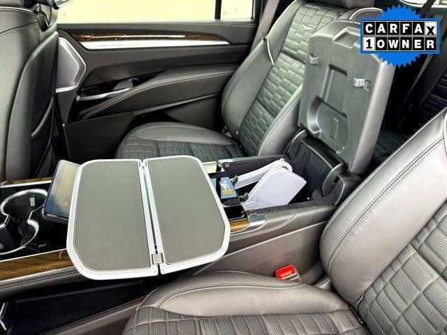 2025 Cadillac Escalade ESV Sport Platinum