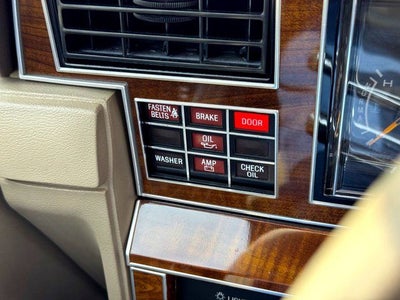 1989 Lincoln Town Car Signature