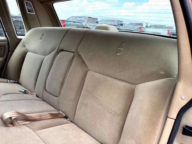 1989 Lincoln Town Car Signature