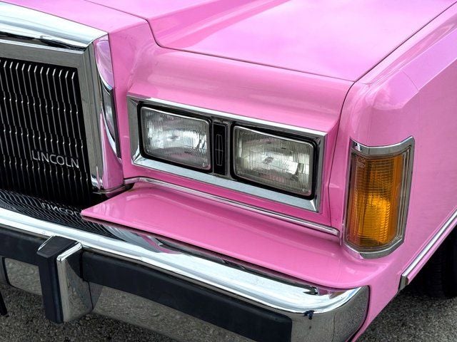 1989 Lincoln Town Car Signature