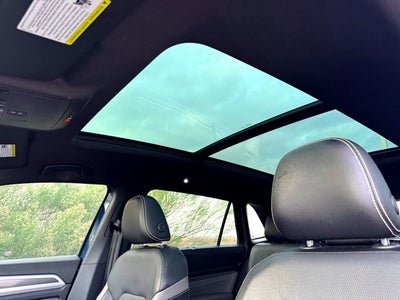 2022 Volkswagen Atlas Cross Sport 3.6L V6 SEL Premium R-Line