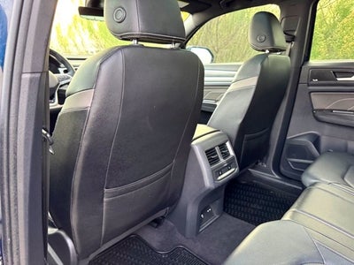 2022 Volkswagen Atlas Cross Sport 3.6L V6 SEL Premium R-Line