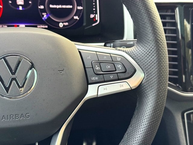 2022 Volkswagen Atlas Cross Sport 3.6L V6 SEL Premium R-Line