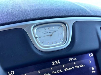 2020 Chrysler 300 Touring