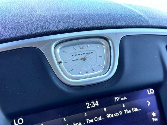 2020 Chrysler 300 Touring