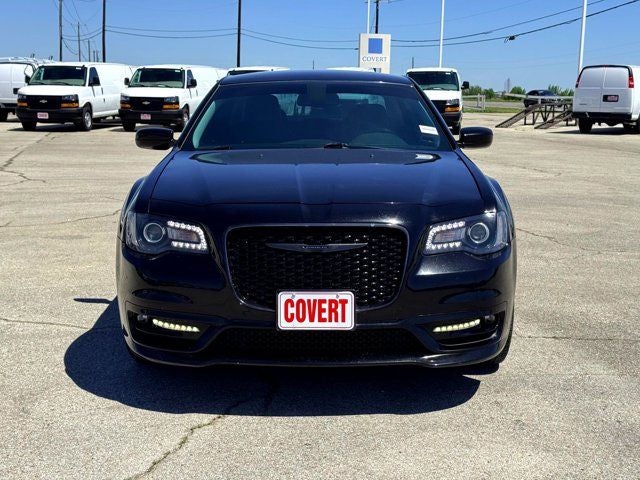 2020 Chrysler 300 Touring