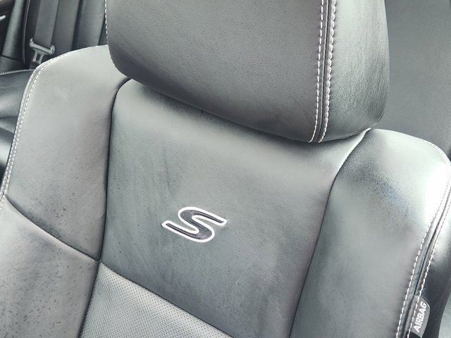 2023 Chrysler 300 S