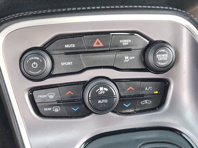 2022 Dodge Challenger SXT