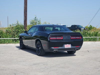 2022 Dodge Challenger SXT