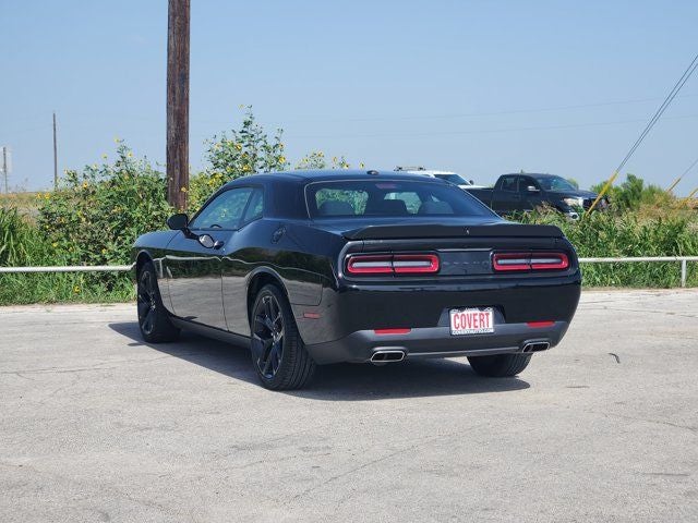 2022 Dodge Challenger SXT