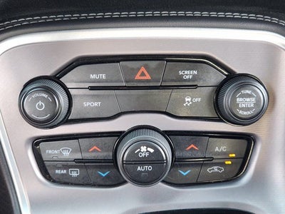 2022 Dodge Challenger SXT
