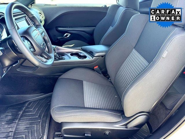 2018 Dodge Challenger R/T Shaker