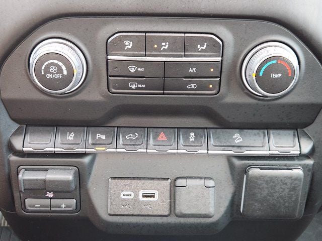 2024 Chevrolet Silverado 2500HD Custom