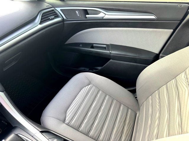 2016 Ford Fusion Hybrid S