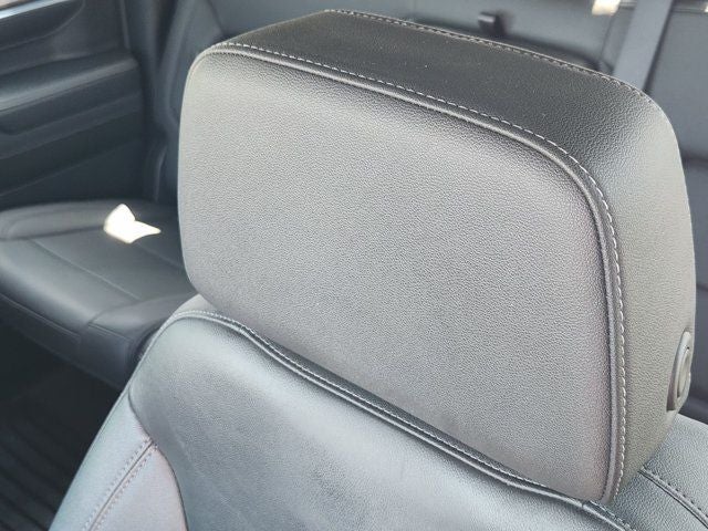 2024 Chevrolet Silverado 1500 LT LT1