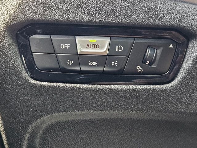 2024 BMW 3 Series 330i