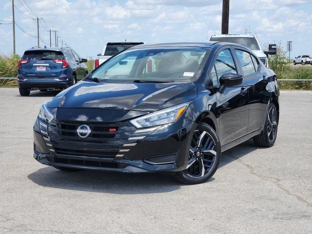 2025 Nissan Versa 1.6 SR