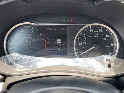 2025 Nissan Versa 1.6 SR