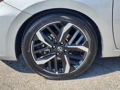 2024 Nissan Versa 1.6 SR