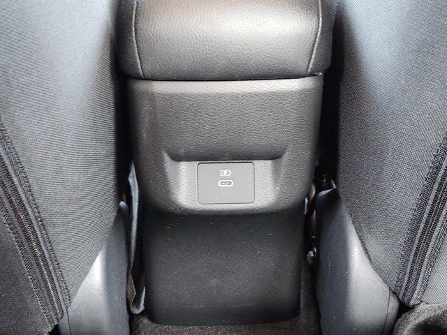 2024 Nissan Versa 1.6 SR