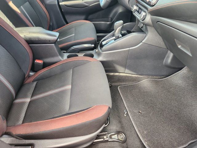 2024 Nissan Versa 1.6 SR