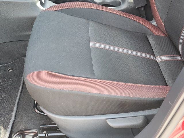 2024 Nissan Versa 1.6 SR