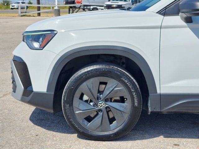 2025 Volkswagen Taos 1.5T S