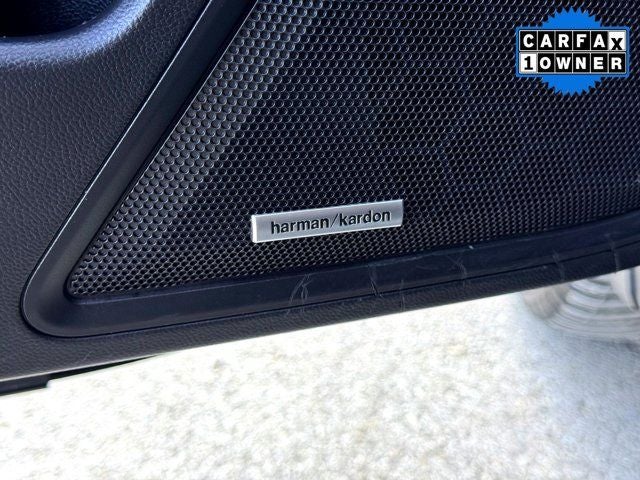 2022 Subaru Outback Touring XT