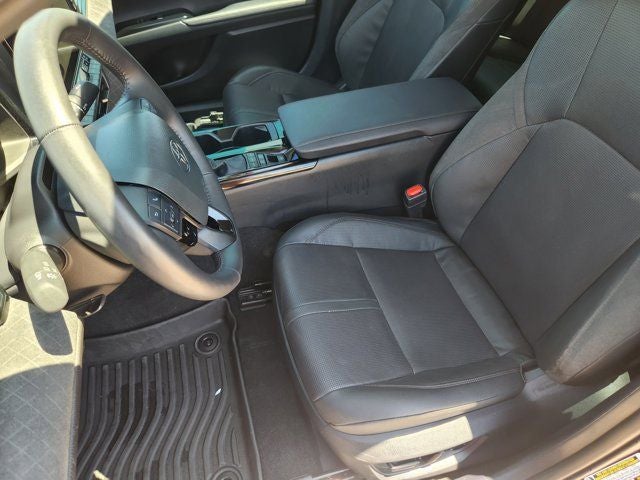 2025 Toyota Camry XLE Premium Plus