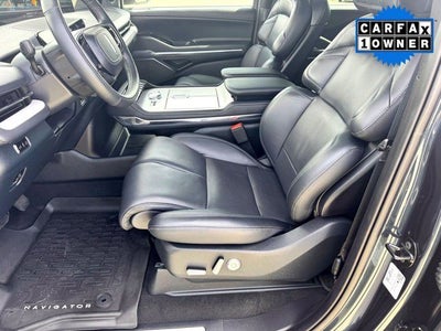 2025 Lincoln Navigator Reserve Jet Appearance