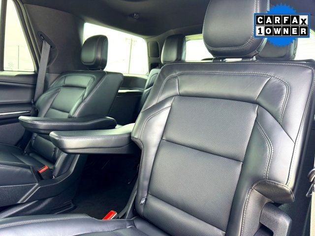 2025 Lincoln Navigator Reserve Jet Appearance