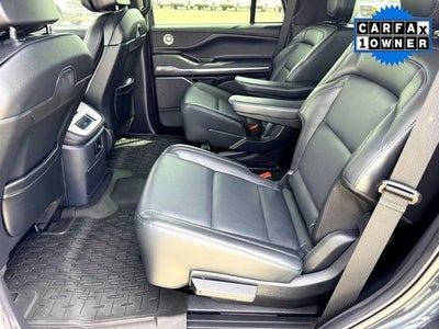 2025 Lincoln Navigator Reserve Jet Appearance