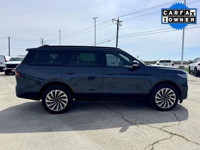 2025 Lincoln Navigator Reserve Jet Appearance