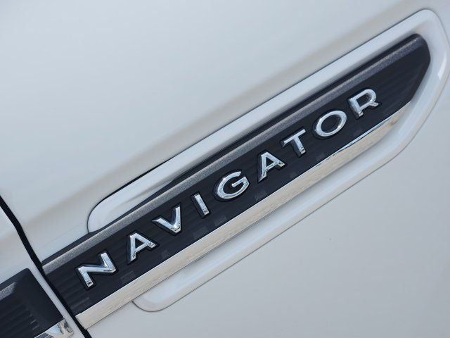 2023 Lincoln Navigator L Reserve