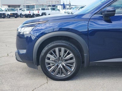 2022 Nissan Pathfinder SL