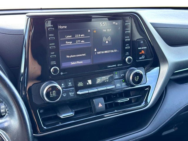 2022 Toyota Highlander LE