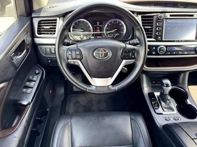 2016 Toyota Highlander Limited