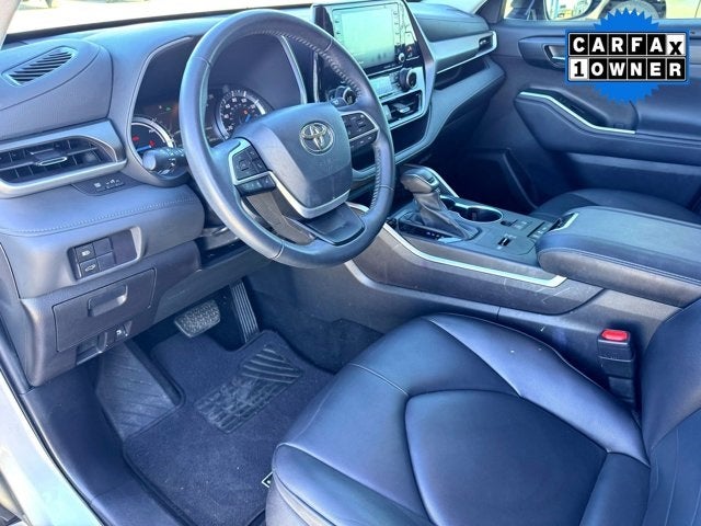 2022 Toyota Highlander Hybrid XLE