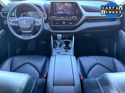 2022 Toyota Highlander Hybrid XLE