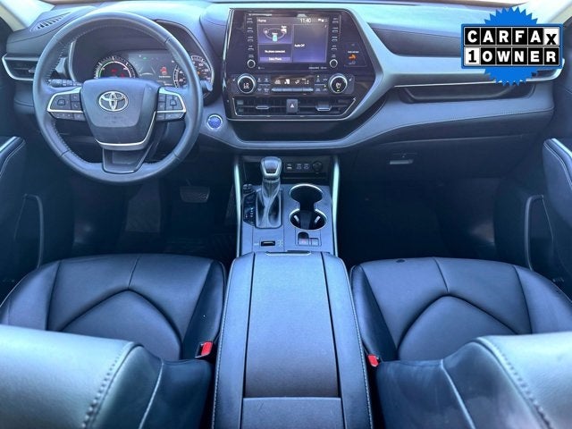 2022 Toyota Highlander Hybrid XLE