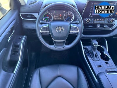 2022 Toyota Highlander Hybrid XLE