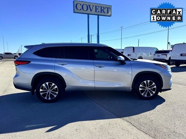 2022 Toyota Highlander Hybrid XLE