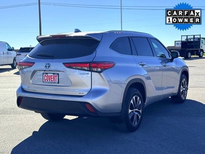 2022 Toyota Highlander Hybrid XLE
