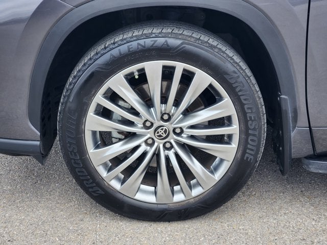 2024 Toyota Highlander Platinum