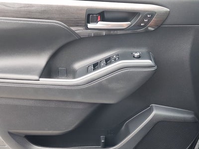 2024 Toyota Highlander Platinum