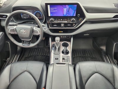 2024 Toyota Highlander Platinum
